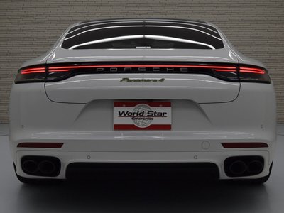 2022 Porsche PANAMERA 照片 8