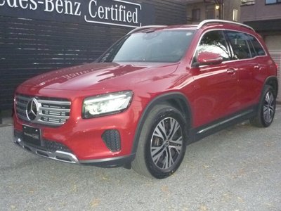 MERCEDES-BENZ GLB