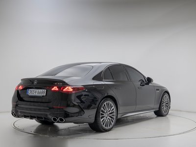 MERCEDES-BENZ E-CLASS - 4