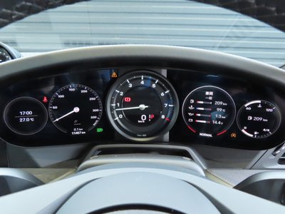 PORSCHE 911 - 10