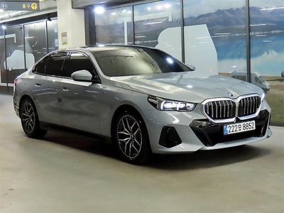 BMW 5 SERIES - 1