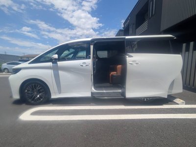 صورة مصغرة 35 لـ 2025 Toyota VELLFIRE