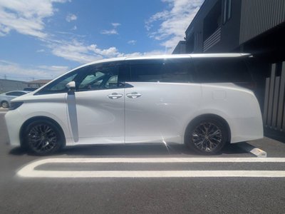 صورة مصغرة 15 لـ 2025 Toyota VELLFIRE