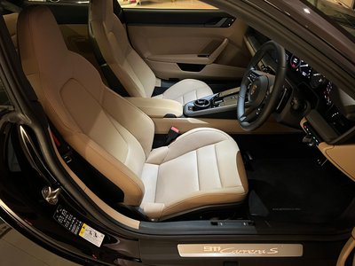 PORSCHE 911 - 6