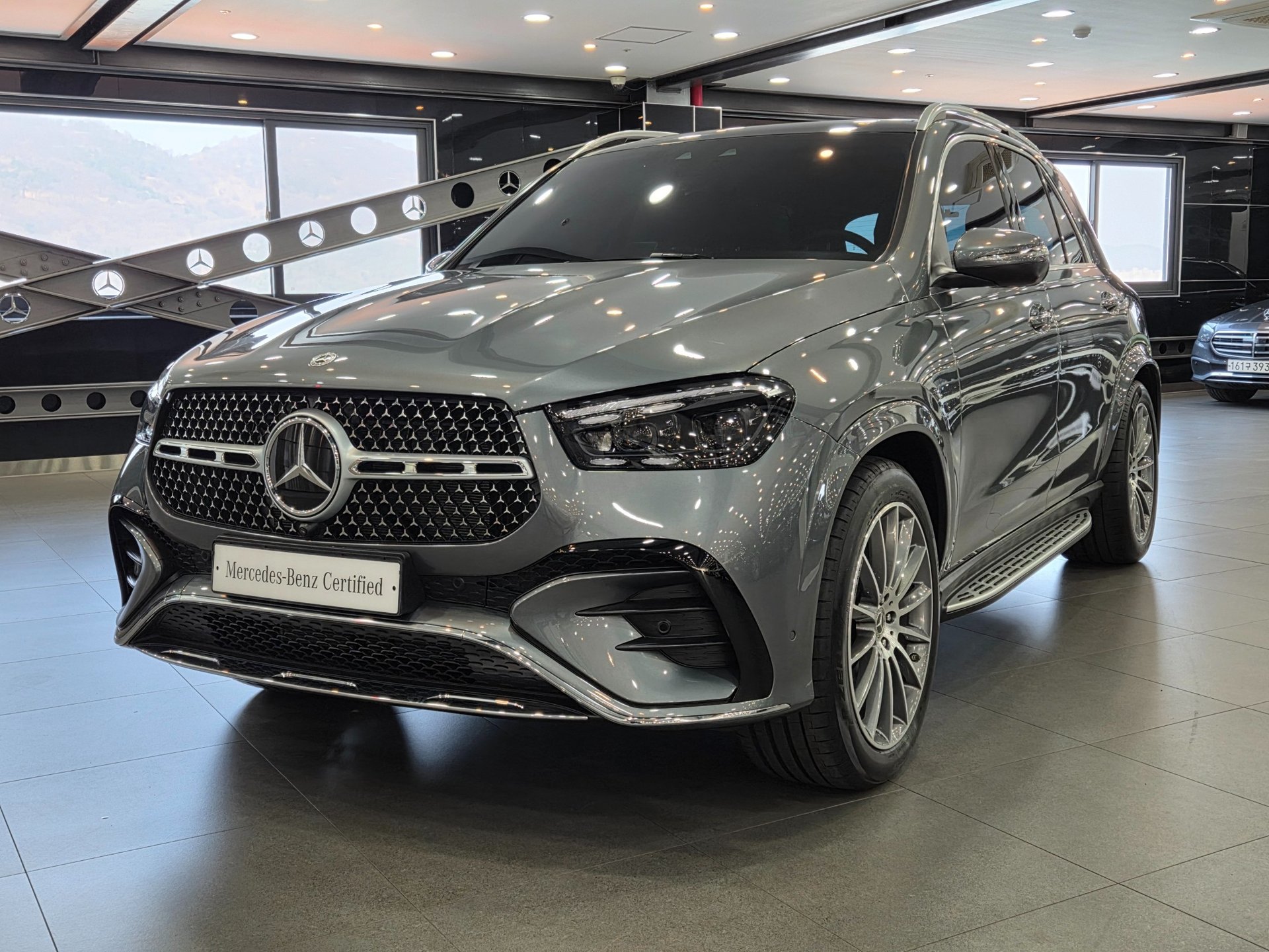 MERCEDES-BENZ GLE - View 1