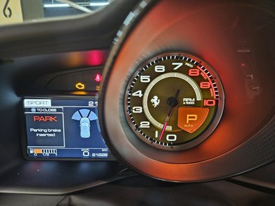 صورة 8 لـ 2018 FERRARI 488 GTB