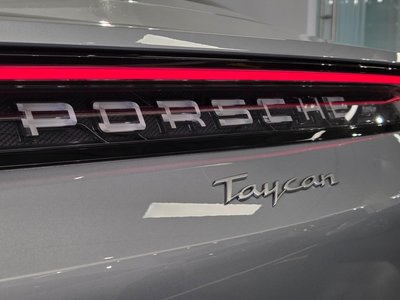 صورة مصغرة 14 لـ 2024 Porsche TAYCAN