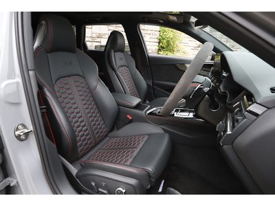 2021 AUDI RS4 AVANT — миниатюра 11