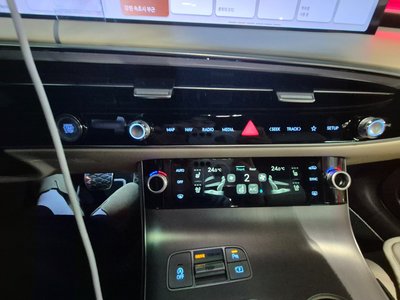 2026 Genesis GV70 缩略图 16