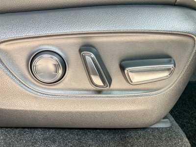 TOYOTA LAND CRUISER 250 - 7