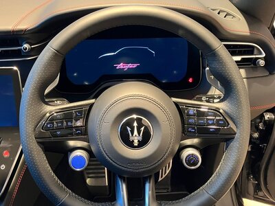 MASERATI GRECALE 2024 thumbnail 13