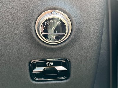 2025 Mercedes-BENZ GLC 照片 15