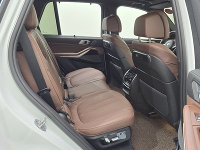 2025 BMW X5 缩略图 26