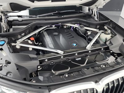 BMW X7 - 7