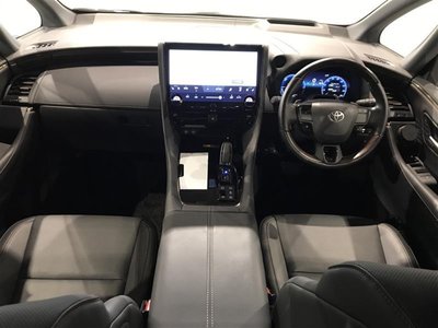 TOYOTA ALPHARD - 2