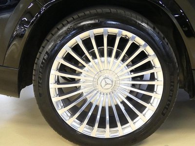 MERCEDES-BENZ GLS - 9