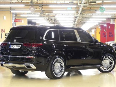 MERCEDES-BENZ GLS - 2