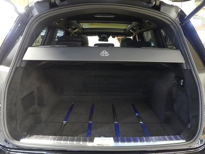 MERCEDES-BENZ GLS - 10