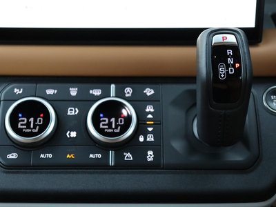 صورة مصغرة 12 لـ 2023 LAND Rover DEFENDER