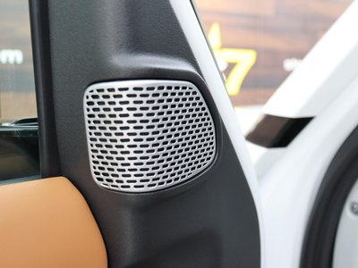 صورة مصغرة 37 لـ 2023 LAND Rover DEFENDER