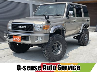 TOYOTA LAND CRUISER 70