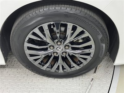 صورة 31 لـ 2023 Toyota VELLFIRE