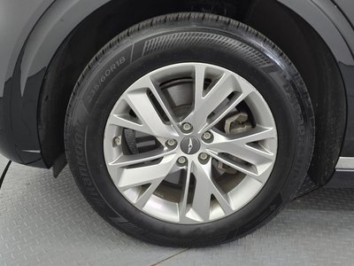 صورة 6 لـ 2021 Genesis GV70