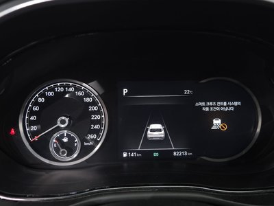 صورة 8 لـ 2021 Genesis GV70
