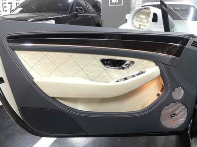 BENTLEY CONTINENTAL - 10