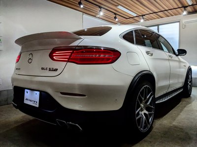 MERCEDES-BENZ GLC AMG - 10