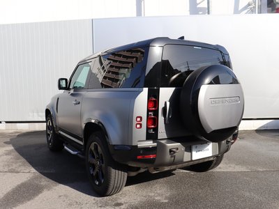 LAND ROVER DEFENDER - 10