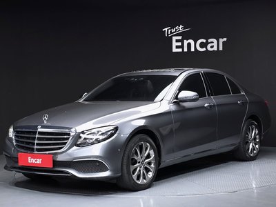MERCEDES-BENZ E-CLASS - 1