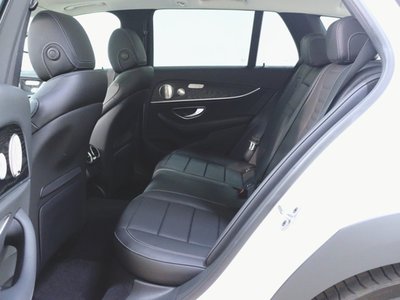 2021 Mercedes-BENZ E-CLASS — миниатюра 29