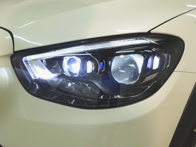 2021 Mercedes-BENZ E-CLASS 照片 3