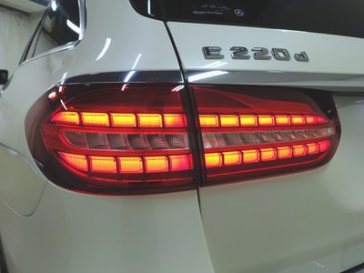 2021 Mercedes-BENZ E-CLASS — миниатюра 5
