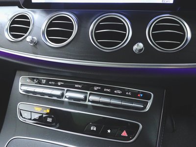 2021 Mercedes-BENZ E-CLASS — миниатюра 18