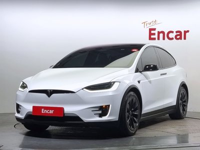 TESLA MODEL X - 1