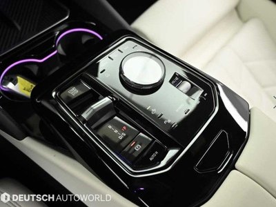 2025 BMW 5 SERIES photo 9
