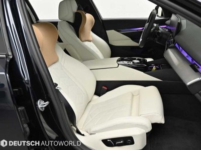 2025 BMW 5 SERIES photo 10