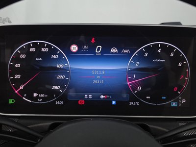 صورة 8 لـ 2024 Mercedes-BENZ CLE