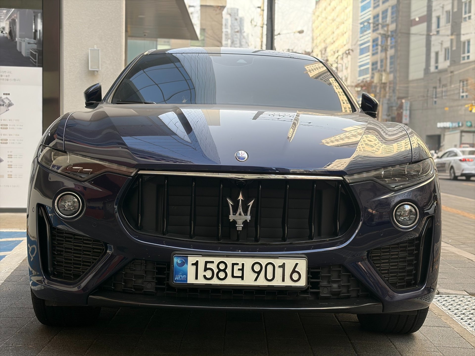 MASERATI LEVANTE - View 1