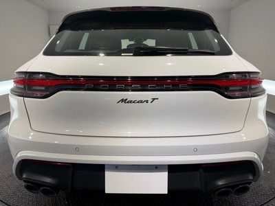 PORSCHE MACAN - 8