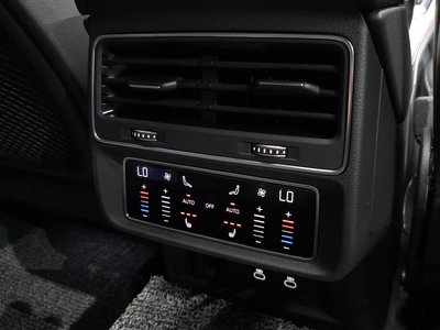 2025 AUDI Q7 — миниатюра 19