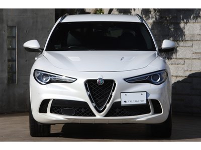 ALFA ROMEO STELVIO - 8