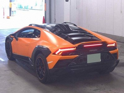 LAMBORGHINI HURACAN - 1