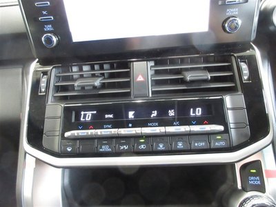 2023 Toyota LAND CRUISER 300 缩略图 17