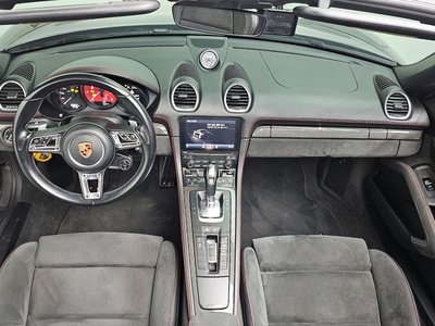 PORSCHE 718 BOXSTER - 5