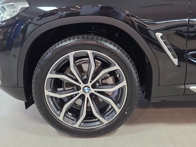 صورة 6 لـ 2025 BMW X4