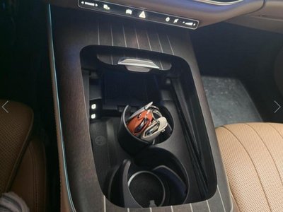 MERCEDES-BENZ E-CLASS - 10