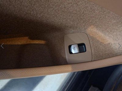 MERCEDES-BENZ E-CLASS - 7